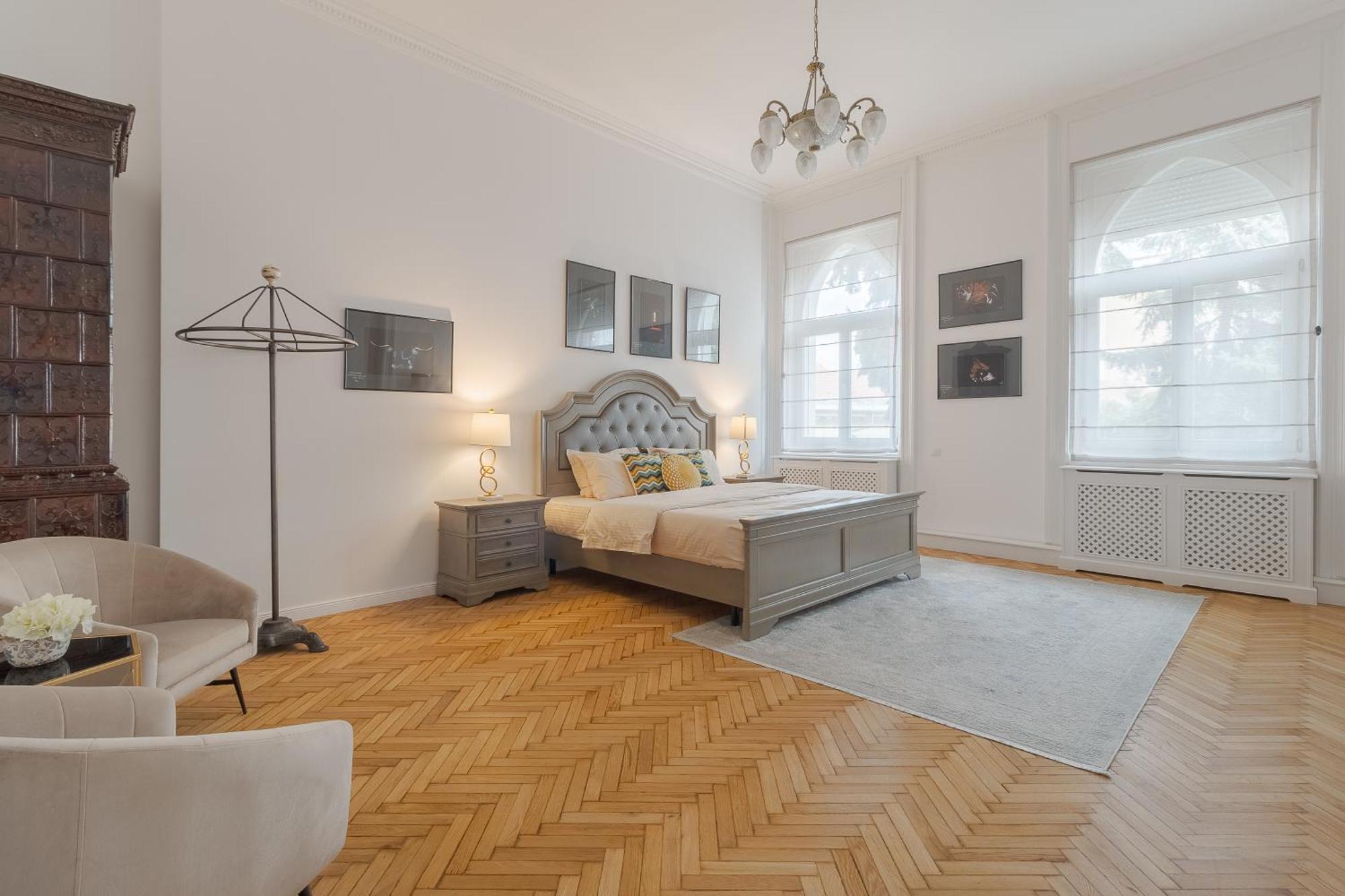 Unique Experience At Rimanoczy Palace Oradea